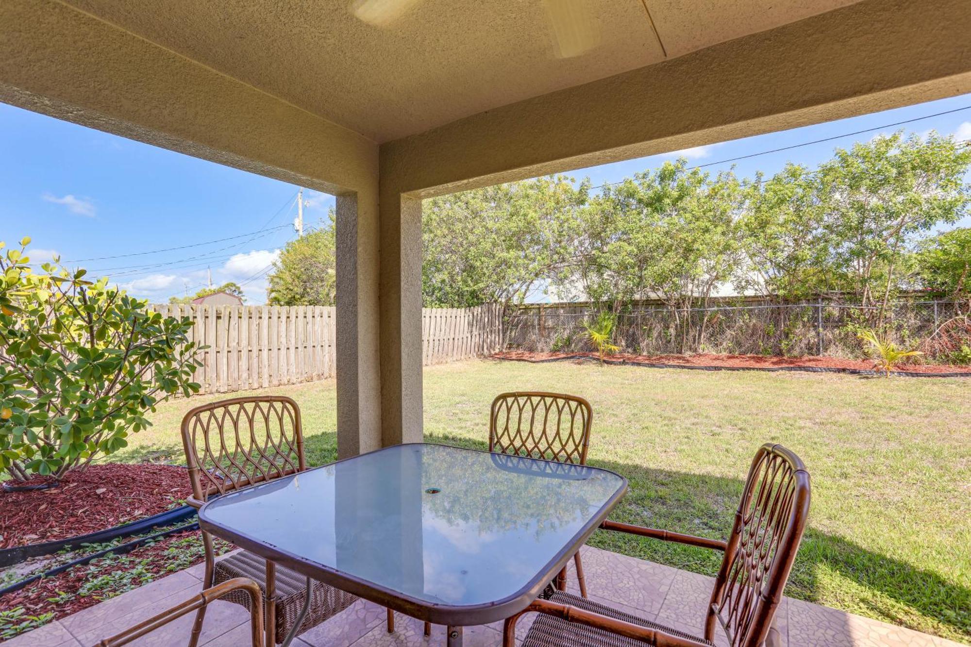 Port St Lucie Home With Above-Ground Pool And Grill Carlton Exterior photo